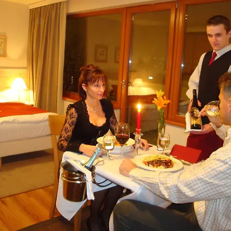 Castle Garden 4* בודפשט