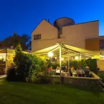 Castle Garden 4* Budapest