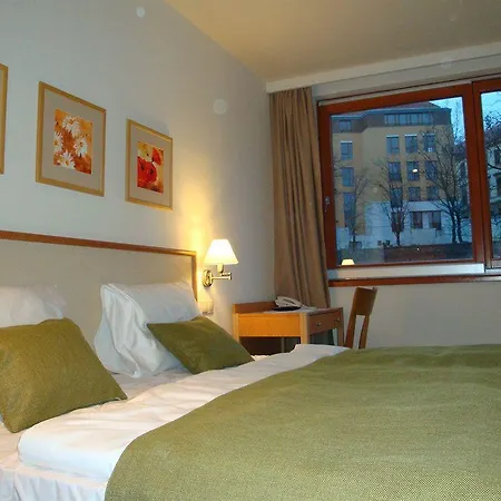 Castle Garden Hotel