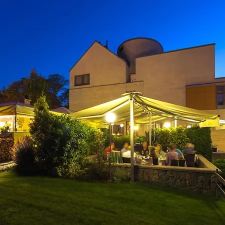 Castle Garden 4* Budapest