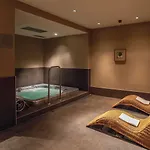 Castle Garden Hotel