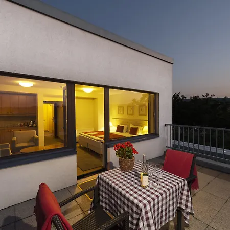 Hotel Castle Garden 4*