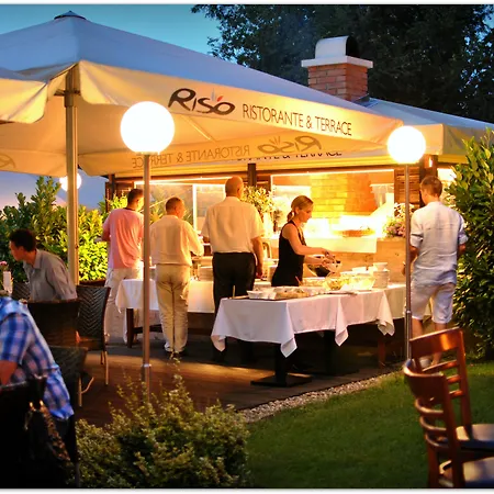 Hotel Castle Garden 4*